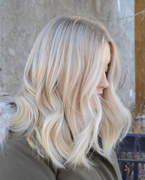 Cool Blonde Hair Colour, Blonde Hair Ideas, Hair 2022, Cool Blonde Hair, Blondes Have More Fun, Light Blonde Hair, Cool Blonde, Blonde Hair Shades, Blonde Hair Looks