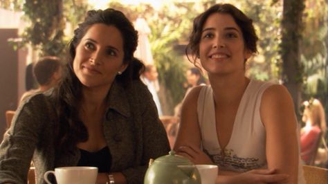 Rachel Shelley and Cobie Smulders in The L Word Cobie Smulders The L Word, Rachel Shelley, L Word, Cobie Smulders, The L Word, Rosie The Riveter, Fav Celebs, Beauty Queens, Tv Series