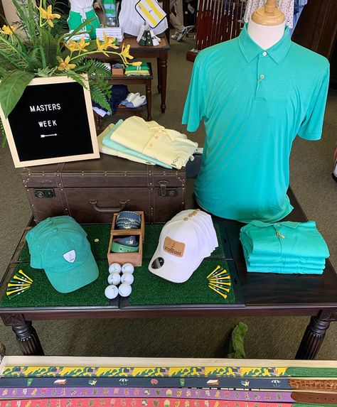 Golf Shop Displays Visual Merchandising, Golf Shop Displays, Golf Merchandising, Golf Merchandise, Golf Display, Shop Merchandising, Golf Pro Shop, Merchandise Display, Work Photos