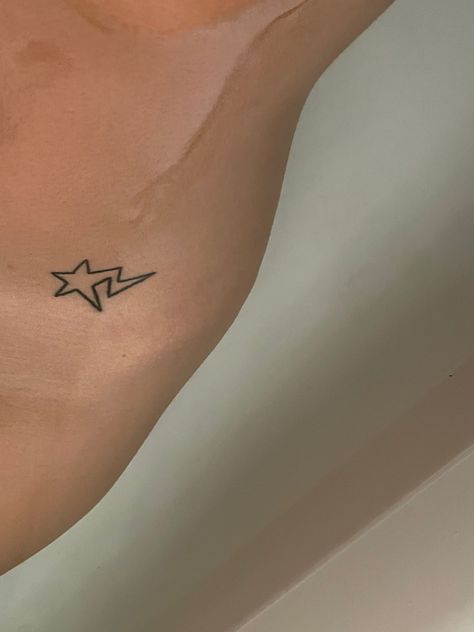 Cool Stick And Poke Tattoos For Guys, Bape Star Tattoo, Star Tattoo Ideas For Men, Small Chain Tattoo, Aesthetic Arm Tattoos Men, Small Boy Tattoos, Stick And Poke Tattoo Men, Mlm Tattoo, Bape Tattoos