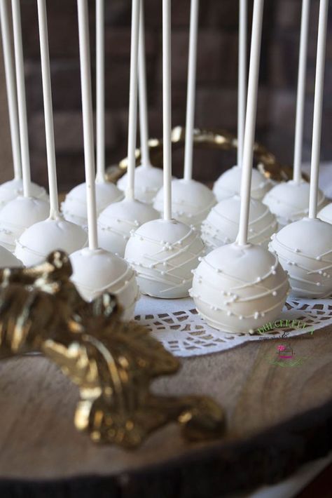 Small Wedding Cake With Cake Pops, Diy Wedding Treats, Wedding Themed Desserts, White Theme Dessert Table, Cake Balls Display Ideas, White Bridal Shower Desserts, Cake Pop Dessert Table, Cake Pop For Wedding, Sweet Treats Wedding Table