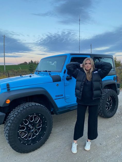 White Jeep Wrangler With Blue Accents, Black Jeep With Blue Accents, Blue Jeep Aesthetic, Tiffany Blue Jeep, Light Blue Jeep, Two Door Jeep, Black Rims Jeep, Aesthetic Jeep, Jeep Inspiration