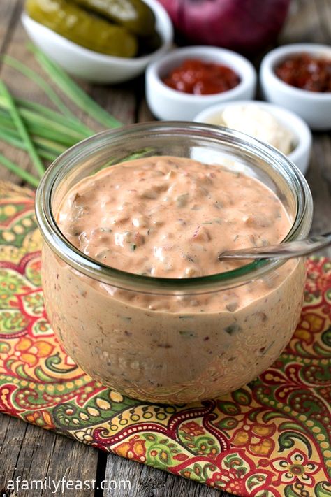 Homemade Russian Dressing, Russian Dressing, Salad Dressing Recipes Homemade, Homemade Condiments, Miracle Whip, Dressing Recipes, Homemade Salads, Family Feast, Homemade Salad Dressing