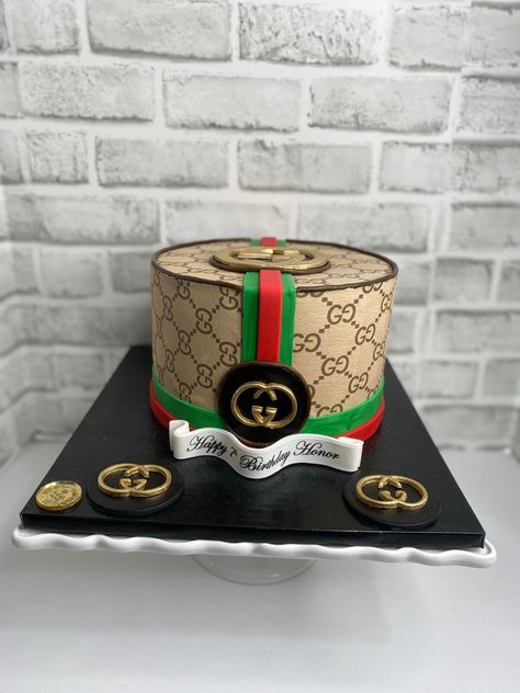 Fendi Cake Ideas, Gucci Birthday Cake, Gucci Cake For Him, Gucci Birthday Cakes For Women, Versace Cake For Men, Gucci Cakes For Women, Gucci Cake Ideas, Gucci Birthday Cake For Men, Louis Vuitton Cakes For Men