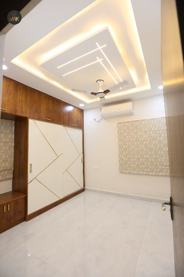 #moderndesign #kitchendecor #interiordesign #homedecor #kitcheninspiration #timelessdesign #kitchenrenovation #modernkitchen #homeimprovement #kitchenstyle False Ceiling Design Living Room, Best False Ceiling Designs, Living Room Pop, Bedroom False Ceiling, False Ceiling Designs, Simple False Ceiling Design, Luxury Ceiling Design, Simple Ceiling Design, Down Ceiling Design