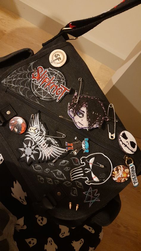 Alt Backpack, Spider Backpack, Grunge Bags, Emo Bag, Bag With Patches, Grunge Bag, Punk Bag, Punk Fashion Diy, Bags Outfit