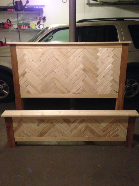 Queen Bed Diy, Wood Frame Bed, Diy Wood Frame, Herringbone Headboard, Raw Wood Furniture, Diy Headboards, Diy Headboard, Wood Furniture Diy, Diy Farmhouse Decor