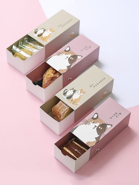 Packaging For Cakes, Cake Packaging Photography, Sweet Package Design, Brownies Box Packaging Design, Custom Food Packaging, Pound Cake Packaging Ideas, Cake Design Packaging, Banana Cake Packaging Ideas, Cute Dessert Packaging