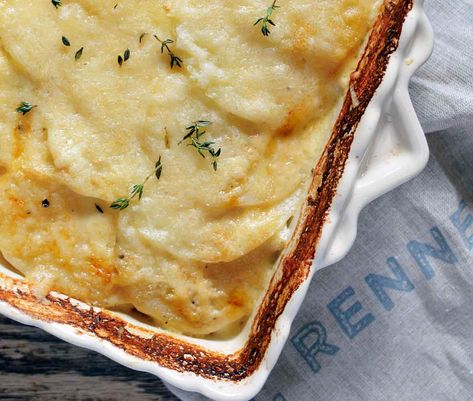 Potatoes Dauphinoise Potatoes Dauphinoise, Best Thanksgiving Recipes, Scalloped Potato Recipes, Winter Dishes, Potatoes Au Gratin, Scalloped Potatoes, Poutine, Sliced Potatoes, Vegetable Side Dishes