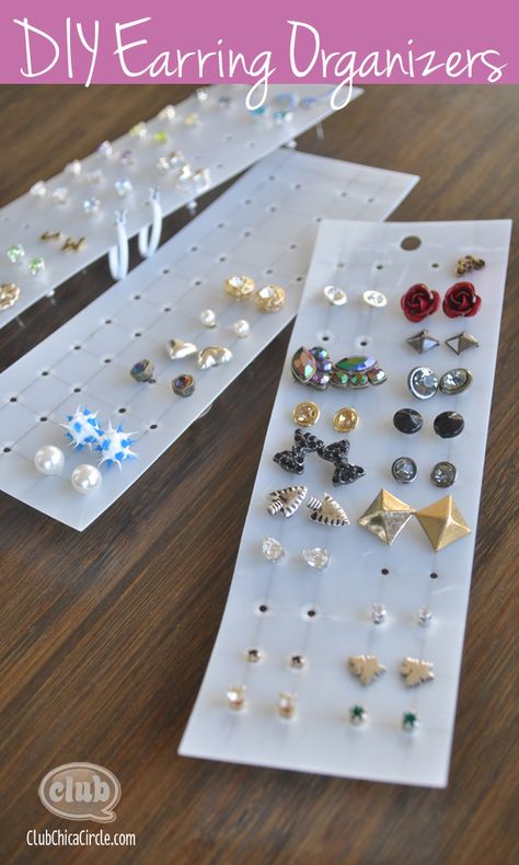 Diy Earring Organizer, Necklace Organizer Diy, Stud Earring Organizer, Diy Earring Holder, Diy Travel Accessories, Jewerly Organizer, Jewelry Storage Diy, Diy Jewelry Display, Earring Storage