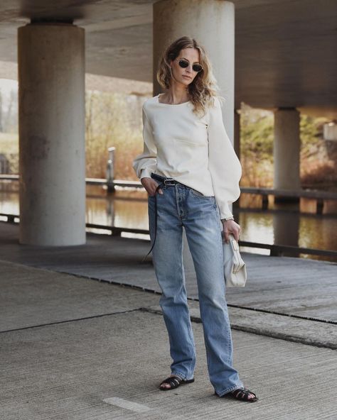 Anouk Yve (@anoukyve) • Instagram photos and videos Tumblr, Normcore, Florence, Anouk Yve, Handbag Essentials, Effortless Style, In London, The Good, Mom Jeans