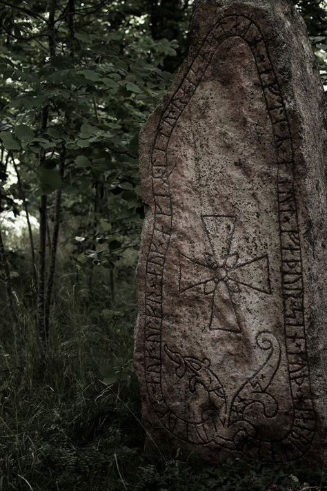 Viking Halloween, Viking Aesthetic, Electric Universe, Norway Viking, Ancient Runes, Rune Stones, Eclectic Witch, Viking Culture, Norse Runes