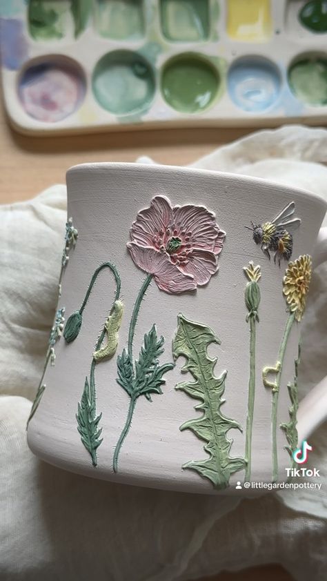 Working on a batch of botanical mugs 💛 Decorating the surface of things makes me happy 🙂 Excited for new beginnings and spring time… | Instagram Ceramics Ideas Pottery Inspiration, Botanical Mugs, Underglaze Pottery, Pottery Texture, Ceramic Texture, Pottery Videos, Pottery Handbuilding, Garden Pottery, Slab Pottery