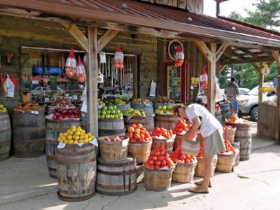 country store   20883 Farm Market Ideas, Campground Ideas, Old General Stores, Farmers Market Display, Produce Market, Produce Stand, Farm Store, Old Country Stores, Fruit Shop