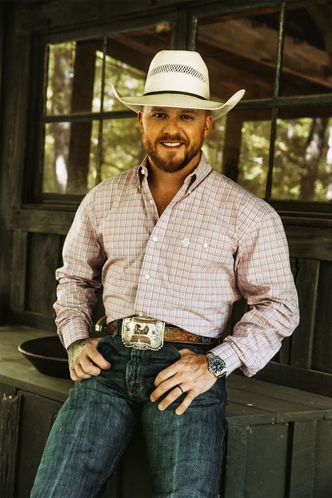 Cody Johnson Tackles Vices and Reinvents His Marriage Through New Documentary <em>Dear Rodeo</em> Cody Johnson Concert, Cody Johnson, National Finals Rodeo, Houston Rodeo, Johnson Family, Country Men, Country Music Singers, Country Stars, Country Artists