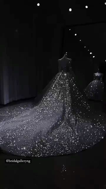 Moonlight Outfit, Glittery Wedding Dress, Sparkly Ball Gown, Moonlight Dress, Extravagant Wedding Dresses, Glam Wedding Dress, Glitter Wedding Dress, Sparkly Wedding Dress, Extravagant Wedding