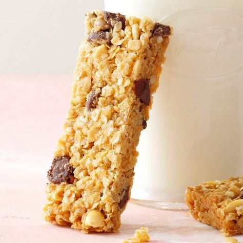 Honey Oat Granola Bars Exps Bobbz22 38126 B10 06 1b Oatmeal Granola Bars, Current Recipes, Cholesterol Meals, Granola Bar Recipe, Oatmeal Granola, Fruit Bars, Old Fashioned Oats, Chewy Granola Bars, Granola Recipe Bars