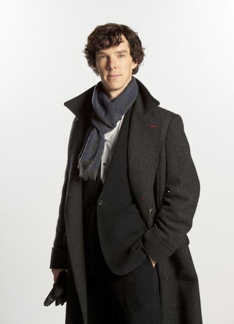 I will own this coat, or reasonable facsimile someday. It's destiny and we all know you can't change ones destiny! Sherlock Season 1, Sherlock Coat, Sherlock Scarf, Fictional Heroes, Sherlock Holmes Benedict, Sherlock Holmes 3, Sherlock Cumberbatch, Benedict Sherlock, Mrs Hudson