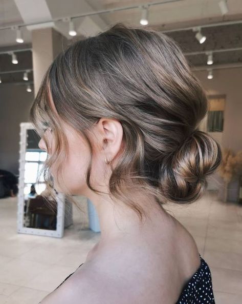 Low Sock Bun, Cute Updos For Medium Hair, Bridesmaid Hairdo, Cute Updos, Formal Hairstyles For Short Hair, Halo Braids, Braided Updos, Tail Hairstyle, Sock Bun