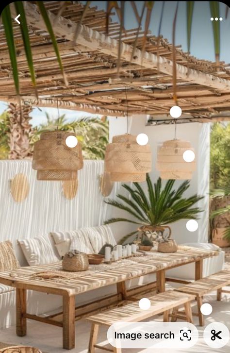 Ibiza Style Garden Ideas, Beach Style Garden, Ibiza Villa Interior, Ibiza Inspired Gardens, Ibiza Decor Interiors, Tulum Style Backyard, Terrasse Ibiza Style, Tulum Backyard Ideas, Bohemian Backyard Decor