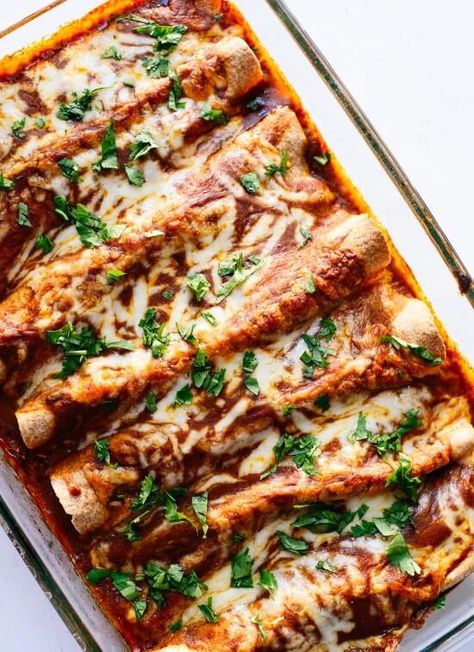 Vegetarian Enchiladas Recipe, Vegetarian Enchilada, Black Bean Enchiladas, Recipes With Enchilada Sauce, Vegetarian Enchiladas, High Protein Vegetarian Recipes, Enchilada Recipe, Bean Enchiladas, Vegetarian Meal Prep