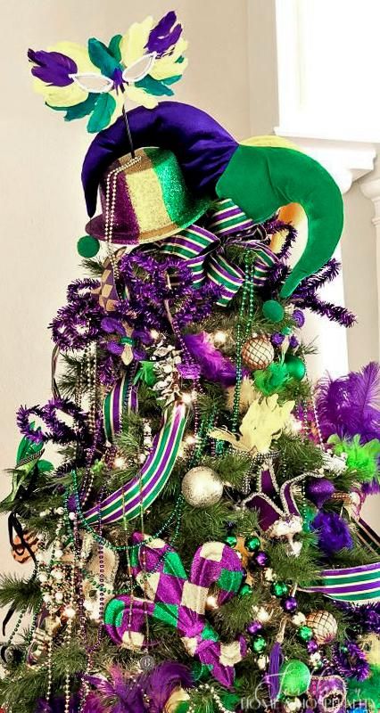 Mardi Gras Tree, Tree Fillers, Mardi Gras Party Decorations, Mardi Gras Crafts, Mardi Gras Costumes, Mardi Gras Parade, New Orleans Mardi Gras, Mardi Gras Decorations, Twelfth Night