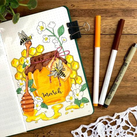 Cover Page Journal, Bee Project, May Bullet Journal Cover, Bullet Journal May Theme, Bujo Bee Theme, Bee Journal Ideas, Bee Journal, Bullet Journal Themes April, Bee Journal Theme