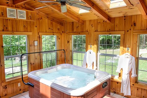 Jacuzzi Ideas, Small Hot Tub, Hocking Hills Cabins, Jacuzzi Room, Indoor Jacuzzi, Indoor Hot Tub, Hot Tub Room, Hot Tub Designs, Tub Enclosures