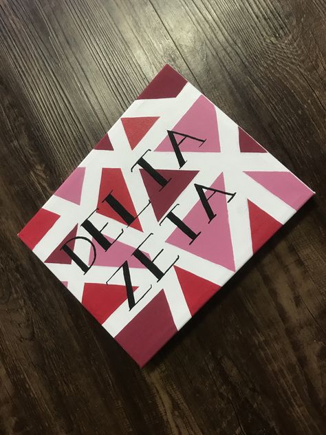 Sorority Canvas Paintings Delta Zeta, Delta Zeta Painting Canvases, Delta Zeta Canvas Painting, Delta Zeta Painting, Sorority Crafts Canvases, Big Little Canvas Ideas, Sorority Canvas Ideas, Delta Zeta Canvas, Alpha Phi Canvas