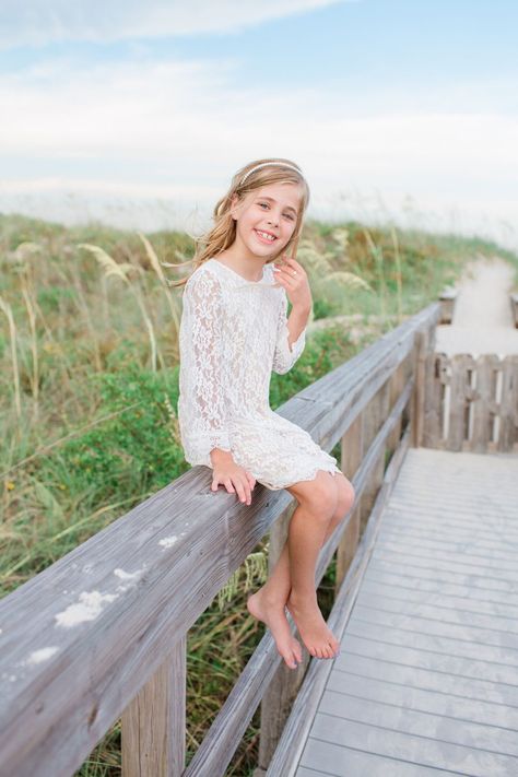 Beach Pictures For Kids, Kid Beach Photoshoot, Family Beach Pictures Older Kids, Kid Beach Pictures, Kids Beach Pictures, Kids Beach Photoshoot, Family Beach Pictures Poses, Beach Photoshoot Family, Kid Pictures