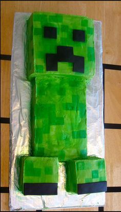 minecraft cake creeper for boy birthday                              … Minecraft Cake Creeper, Minecraft Creeper Cake, Pastel Minecraft, Creeper Cake, Birthday Cupcakes Boy, Minecraft Birthday Cake, Easy Minecraft Cake, Hallowen Ideas, Minecraft Mod