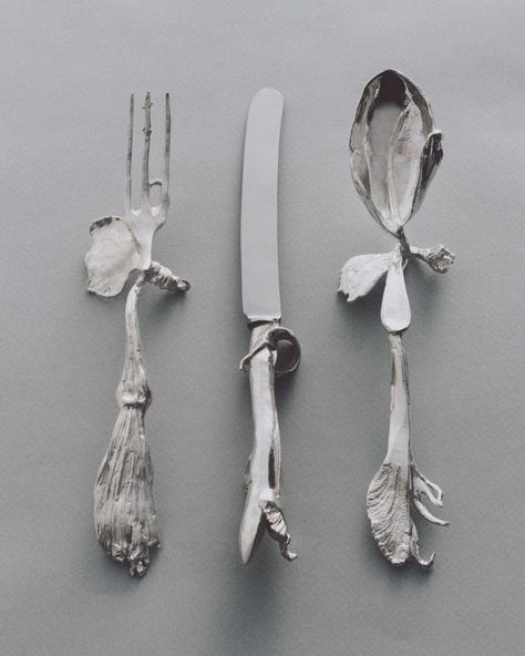 CLAUDE LALANNE (1925-2019) IOLAS FLATWARE SERVICE, DESIGNED CIRCA 1966 Price realised USD 201,600 Estimate USD 70,000 – USD 90,000 Closed:  6 Dec 2022 Claude Lalanne, Ben Brown, French Sculptor, Clark Art, Vintage Cutlery, Visual Poetry, Jewelry Inspo, Flatware, The Collection