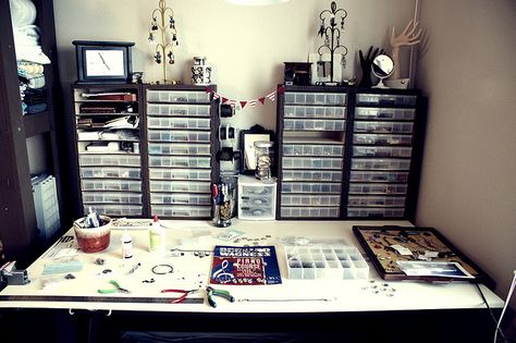 Studio - Jewelry Desk by angiepangea, via Flickr Jewelry Studio Organization, Jewelry Desk, Jewerly Organizer, Dream Craft Room, Artistic Space, Studio Organization, Jewerly Making, Bead Storage, Creative Workspace