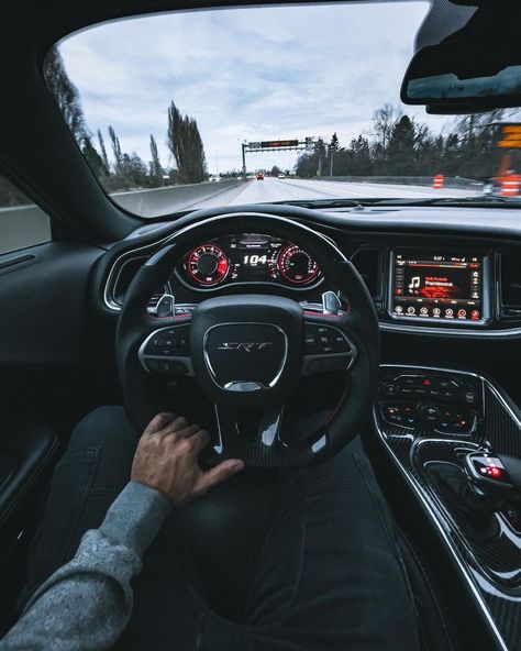 Charger Srt Hellcat Interior, Dodge Challenger Hellcat Interior, Srt Jeep Interior, Hellcat Interior Aesthetic, Dodge Durango Srt Interior, Dodge Challenger Srt Hellcat Interior, Dodge Charger Hellcat Interior, Hellcat Redeye Wallpaper, Hellcat Charger Interior