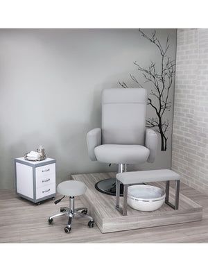 Belava Essence Pedicure & Spa Chair - Chairs That Give Salon Pedicure Station Ideas, Pedicure Chair Ideas, Pedicure Station Ideas, Pedicure Bowls, Pedicure Station, Tech Room, Nail Salon Interior Design, Nail Salon Interior, Salon Suites Decor