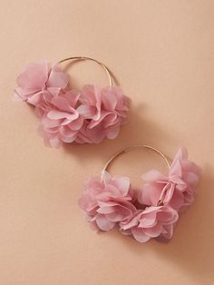 Flower Earrings Diy, Flower Jewelry Designs, Textile Earrings, Diy Earrings Easy, Diy Hair Accessories Ribbon, Flower Drop Earrings, Handmade Flowers Fabric, Fabric Earrings, Fancy Earrings