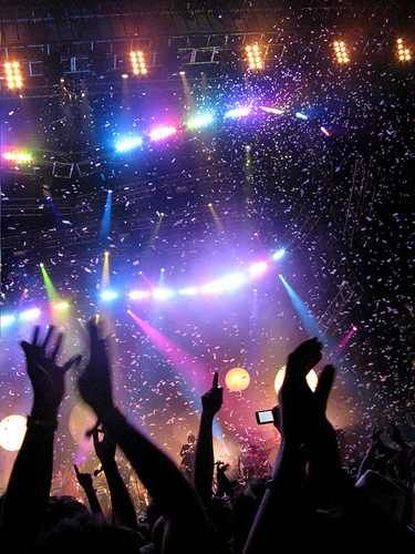 it's a party, it's a party, it's a partyyyy Photography, Bright Lights, Night Life, Confetti, Festival, Concert