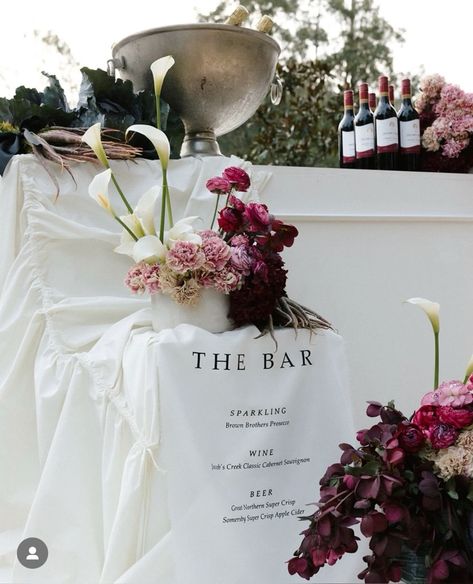 25k Followers, Lovers Lane, Wedding 2025, Moody Wedding, Floral Arrangements Wedding, Luxury Weddings, Wedding Cocktails, Wedding Tablescapes, Wedding Bar