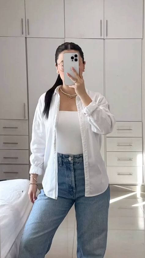 Classy Fashion Style, Casual Chic Outfits, Outfits Con Jeans, Luxury Photography, Casual College Outfits, Fashion Top Outfits, Uni Outfits, Quick Outfits, Casual Day Outfits