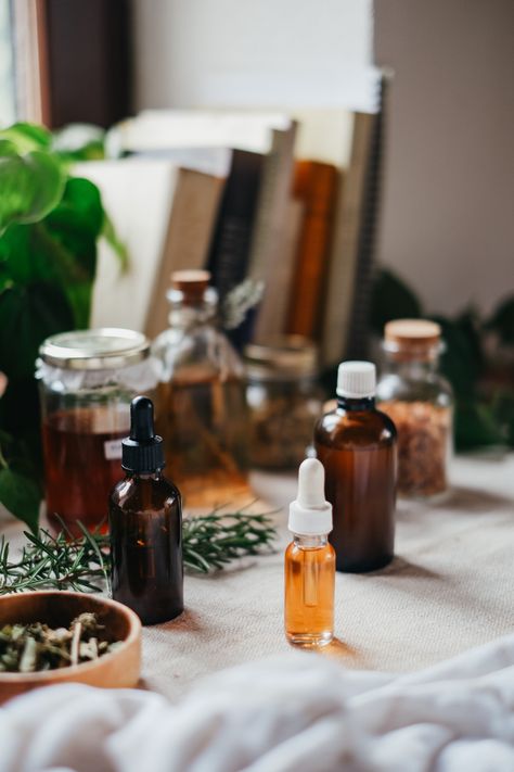 Medicine Photoshoot, Tincture Making, Tinctures Recipes, Herbal Academy, Herbal Tinctures, Zero Waste Kitchen, Herbal Apothecary, Health Heal, Formula Cans