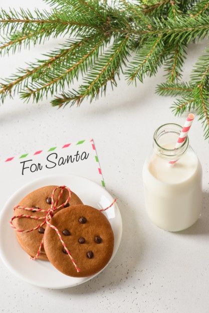 Cookies For Santa Aesthetic, Santas Cookies And Milk, Christmas Cookie Pictures Photo Ideas, Christmas Cookie Photography, Christmas Food Photoshoot, Christmas Cake Photography, Christmas Cookies Photoshoot, Christmas Cookies Photography, Christmas Content Ideas