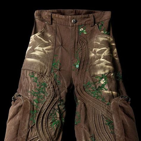 @badson.us on Instagram: "WOODLAND ‘OVERGROWTH’ CARGO PANTS" Badson Us, Insect Clothes, Vine Pants, Leaf Pants, Sewing Fashion, Patchwork Denim, Future Wardrobe, Clothes Outfits, Diy Inspiration