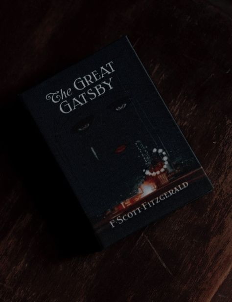 Great Gatsby Book Aesthetic, The Great Gatsby Cover, Jennifer Hartmann, Lancaster Prep, The Great Gatsby Book, Gatsby Book, Reading Inspiration, Paris Geller, F Scott Fitzgerald