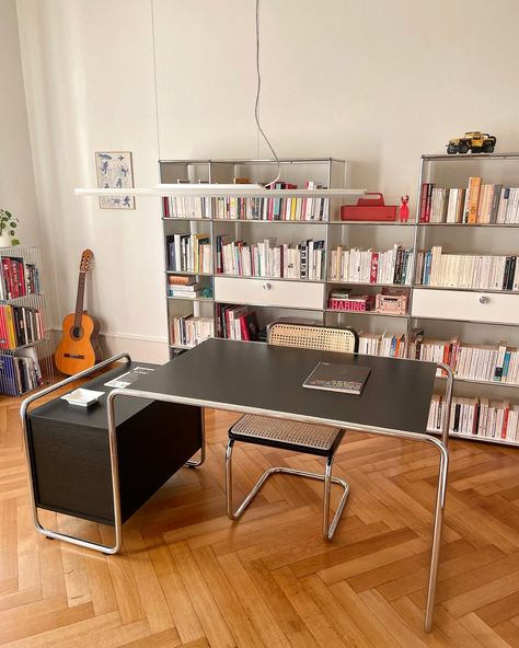 C. & C. | Some impressions of the home office before the weekend. . . #usmmodularfurniture #thonet #lecorbusier #interior #home #design… | Instagram Bauhaus Interior Design Office, Bauhaus Office Interior, Bauhaus Office, Bauhaus Interior Design, Bauhaus Interior, Office Idea, Interior Home Design, Study Area, Interior Design Mood Board