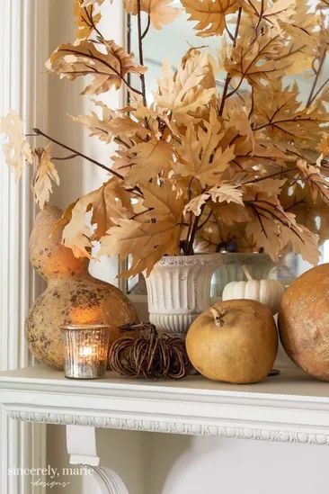 Welcome Home Sunday: Sincerely, Marie Designs Natural Fall Decor, Fall Vignettes, Fall Mantle, Fall Decor Inspiration, Fall Thanksgiving Decor, Autumn Decorating, Fall Kitchen, Fall Mantel Decorations, Fall Mantel