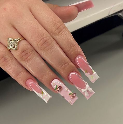 Square Latina Nails, Nail Inspired, 17 Birthday, Simple Acrylic, Simple Acrylic Nails, Acrylic Nails Coffin Pink, Long Square Acrylic Nails, Unique Acrylic Nails, Nail Swag