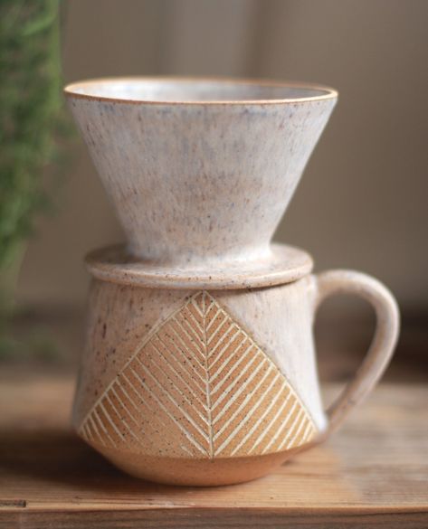 Coffee Pour Over Pottery, Unique Pottery Ideas Creative, Pour Over Pottery, Ceramic Kitchenware, Coffee Drip, Keramik Design, Ceramics Ideas, Wheel Thrown Pottery, Thrown Pottery