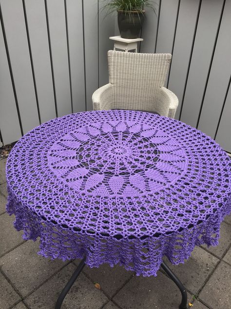 Taplak Meja Crochet, Crochet Table Topper, Table Cloth Decorations, Crochet Tablecloth Pattern, Crochet Table Runner Pattern, Crochet Coaster Pattern, Crochet Table, Placemats Patterns, Crochet Table Runner