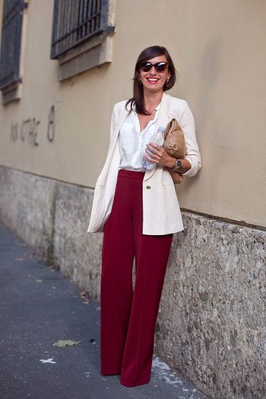 red pants, white blazer Fashion Makeover, Style Makeover, People Watching, White Button Down Shirt, Milan Fashion Weeks, Pants White, Red Pants, Future Fashion, White Blazer