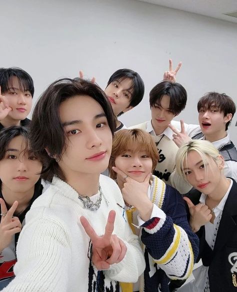 240406 Stray Kids Toy World Fan Connecting D1 Stray Kids Group Photoshoot Ot8, Skz Ot8 Photoshoot, Stray Kids Cute Group Pics, Stary Kids Group Pic, Stray Kids Ot8 Group Pic, Stray Kids Group Photoshoot, Straykids Group Photo Wallpaper, Stray Kids Wallpaper Group Picture, Stray Kids Group Pic 2024